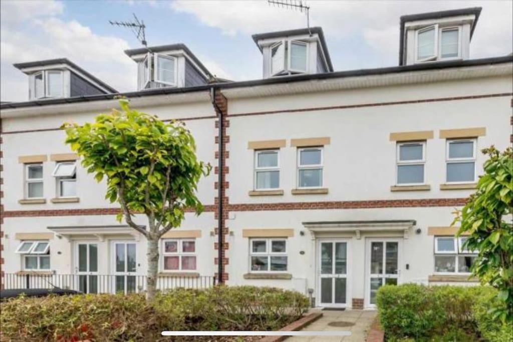 Lovely 4 Bed House Central Bournemouth Exterior photo